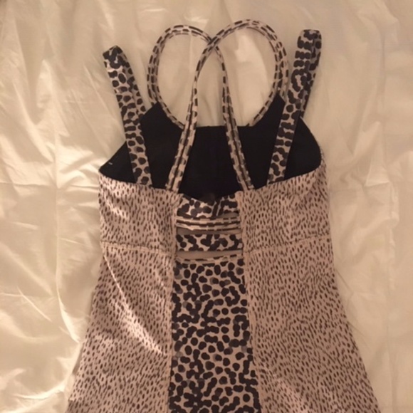 Lululemon active tank top - Picture 2 of 6